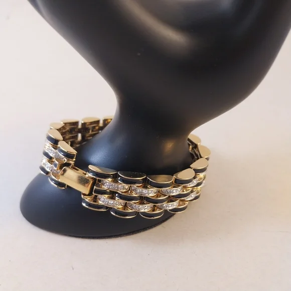Gold and Black Bracelet - Picture 16 of 16